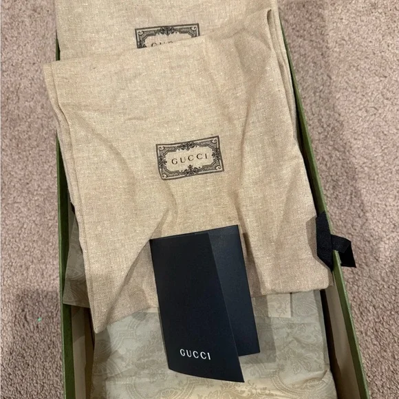 Gucci Black Quilted Leather women’s Loafers - Picture 9 of 10